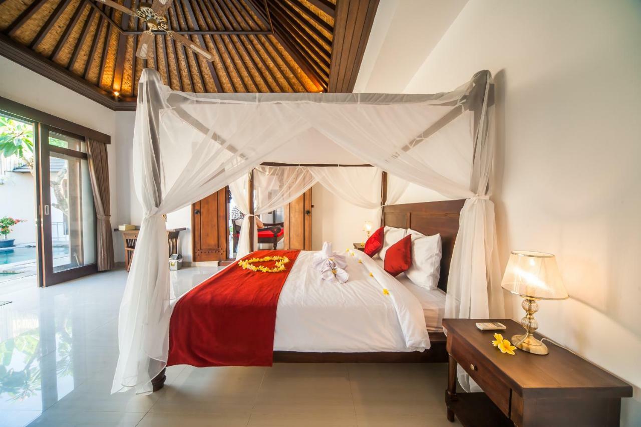 Turiya Villa Sanur Esterno foto