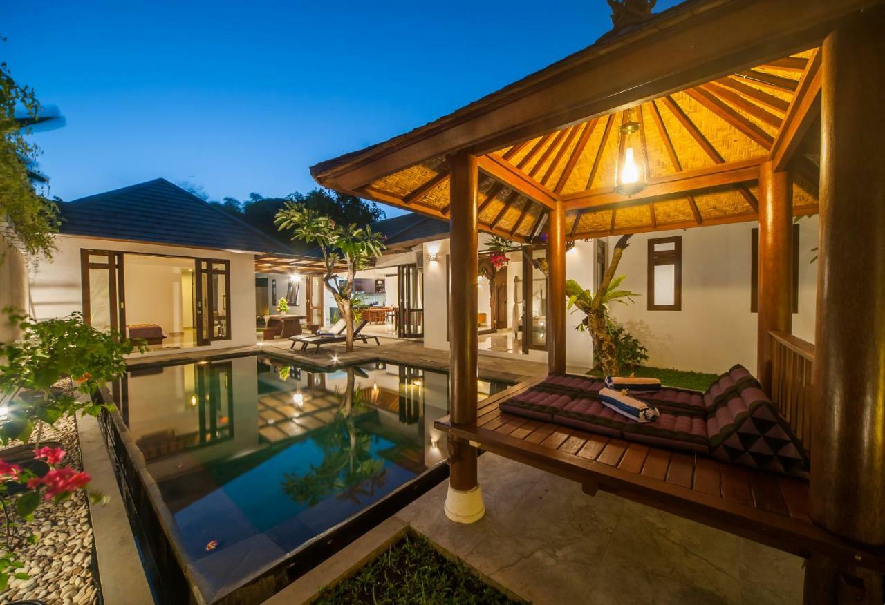 Turiya Villa Sanur Esterno foto
