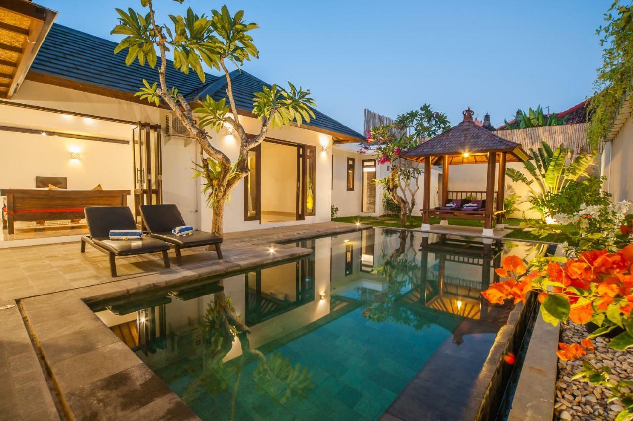 Turiya Villa Sanur Esterno foto