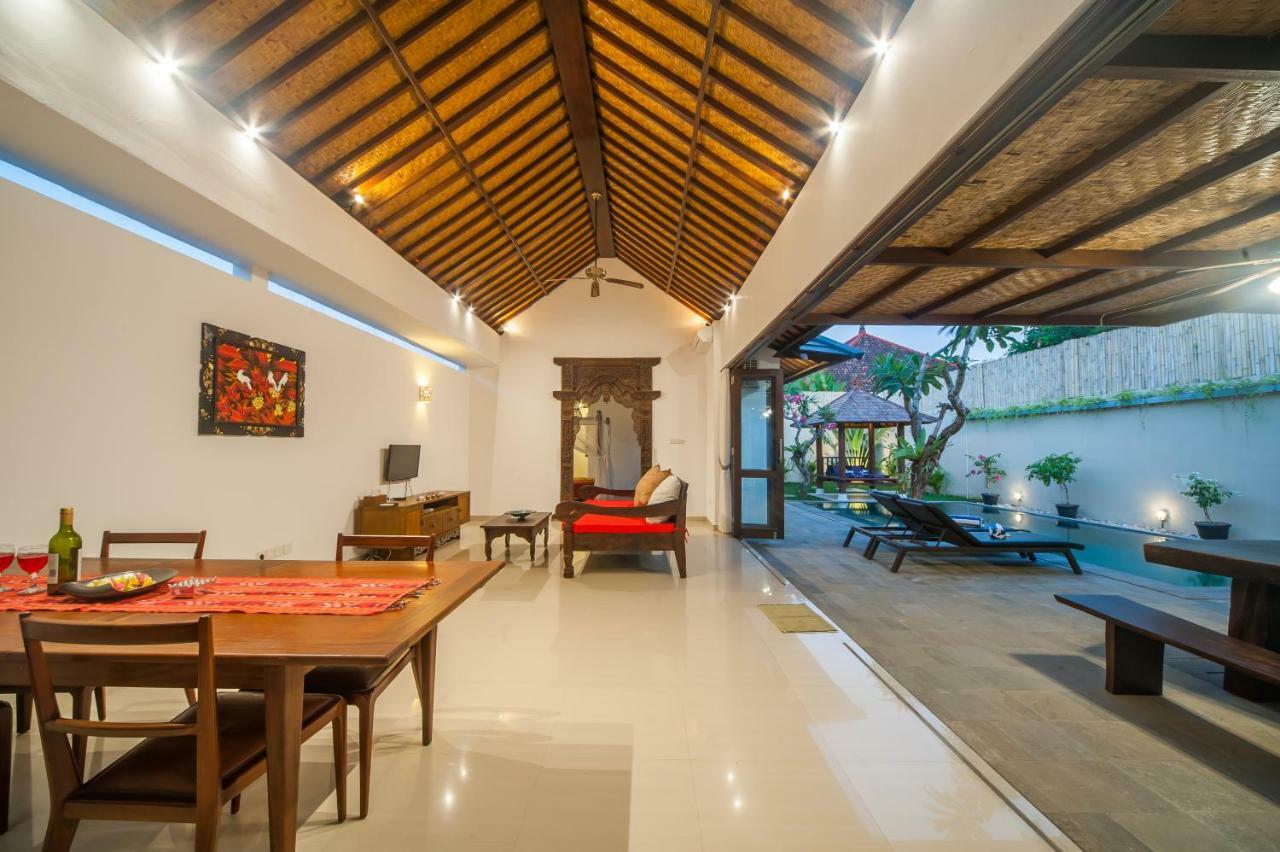 Turiya Villa Sanur Esterno foto