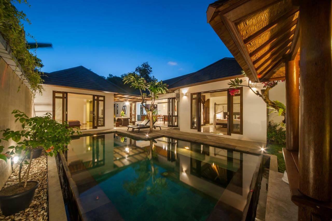 Turiya Villa Sanur Esterno foto