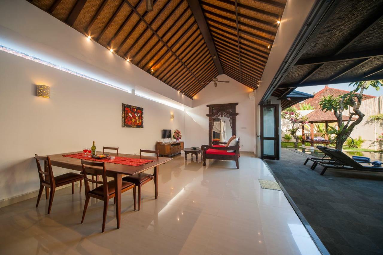 Turiya Villa Sanur Esterno foto