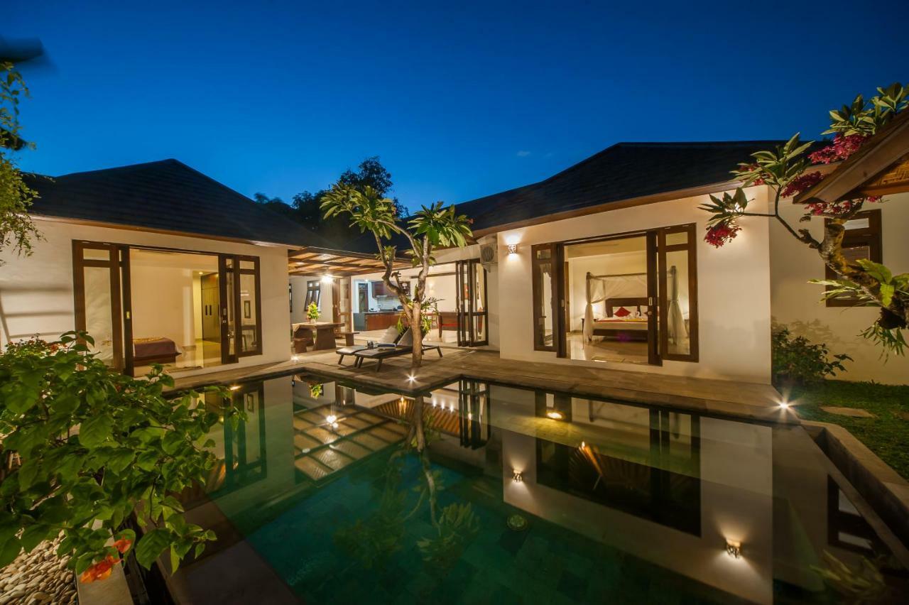 Turiya Villa Sanur Esterno foto